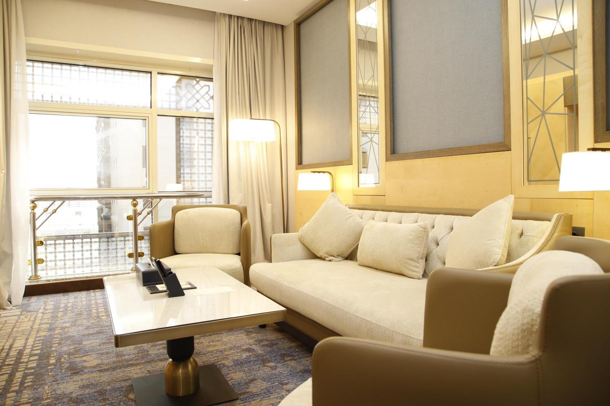 Hotel Maden Alrawda Medína Exteriér fotografie A suite at the hotel
